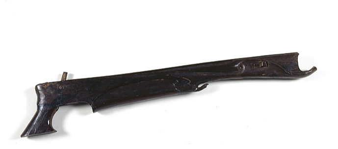 汉代锥画漆弩机（湖南博物院藏）